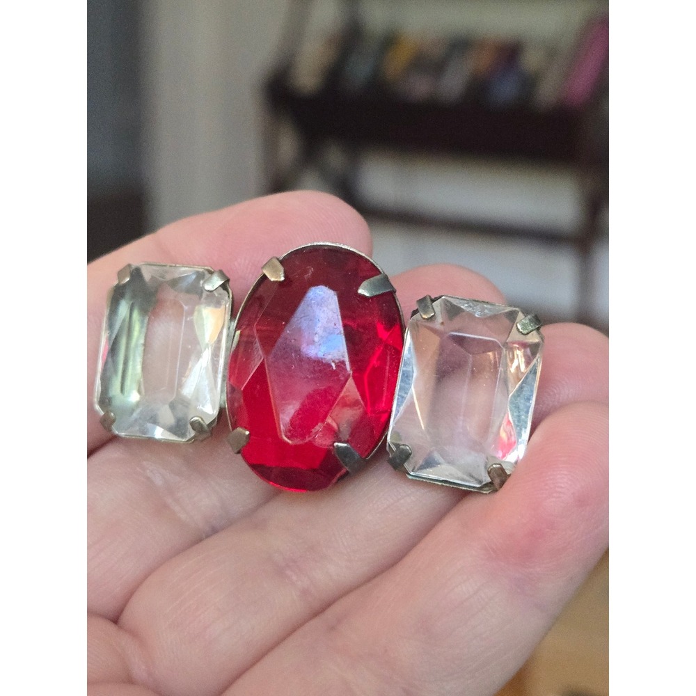 Glass Ruby Color Brooch Silvertone Vintage